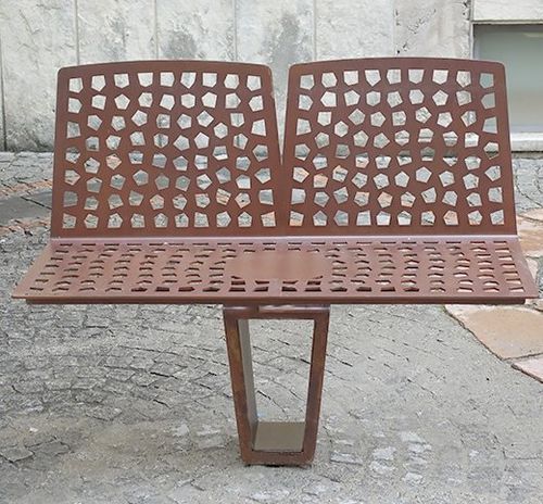 Panca per spazi pubblici contemporanea - VARESÈ - Trackdesign - in acciaio COR-TEN® / con schienale / senza braccioli
