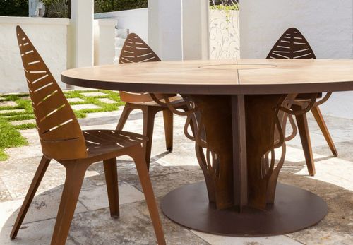 Tavolo contemporaneo - INTRECCIO - Trackdesign - in okoumé / con supporto in acciaio COR-TEN® / rotondo