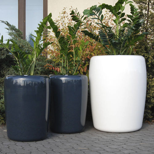 Vaso da giardino in composito - AS-TRAC - Astrini Design - rotondo / per uso residenziale / per spazio pubblico