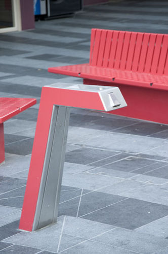 Fontanella da esterno - APOLLO 900  - Urban Fountains and Furniture - in metallo / per spazi pubblici / per scuola