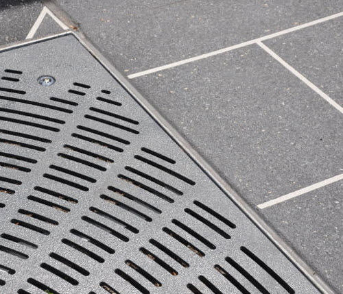 Griglia per alberi quadrata - ANTI-SLIP - Urban Fountains and Furniture - rotonda / rettangolare / in metallo