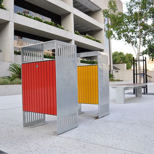 Portarifiuti pubblico - ASTON  - Urban Fountains and Furniture - in acciaio / con coperchio / contemporaneo