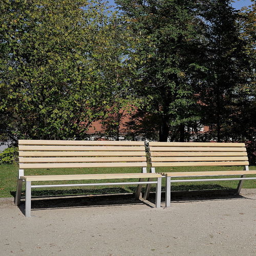 Panca per spazi pubblici contemporanea - ONE - STREETPARK s.r.o. - in legno / in acciaio con rivestimento a polvere / in acciaio inossidabile
