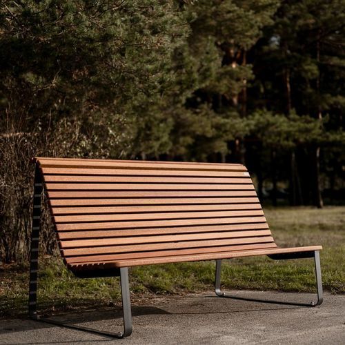 panca per spazi pubblici contemporanea - STREETPARK s.r.o.