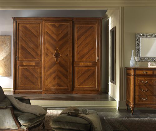 Armadio classico - G 706 - MOLETTA MOBILI - in noce / con porta scorrevole / per hotel