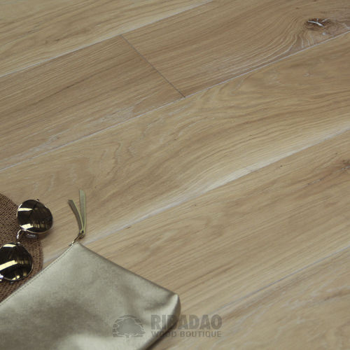 Parquet multistrato - DANUBIO - Ribadao Wood Boutique - in rovere / in legno di latifoglie / spazzolato