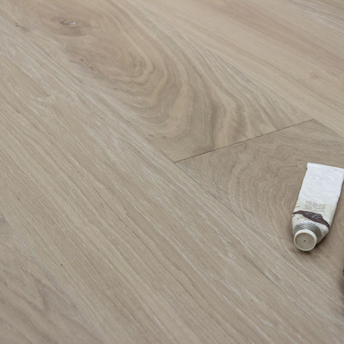 Parquet multistrato - MOLDAVA - Ribadao Wood Boutique - in rovere / in legno di latifoglie / spazzolato