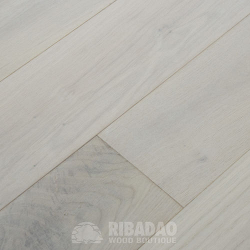 Parquet multistrato - TEJO - Ribadao Wood Boutique - in rovere / in legno di latifoglie / spazzolato