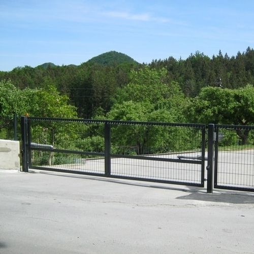 Automazione per cancello battente - NICE WINGO - Ograje Kočevar