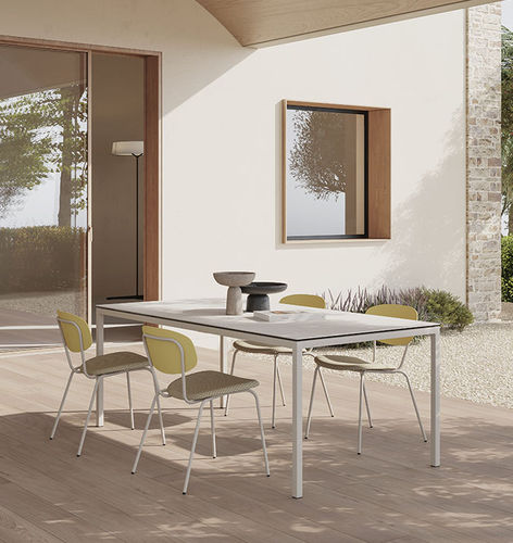 Set tavolo e sedia contemporaneo - VAIREA - Musola - per terrazza / da giardino / in metallo