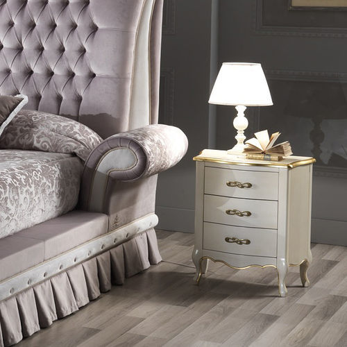 Comodino classico - QUEEN  - DI MARCO INTERIOR SOFA - in legno laccato / in legno dorato a foglia oro / con supporto in legno laccato