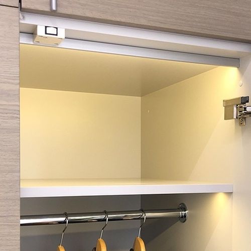 Interruttore a pulsante - 8202 - Klus Design - non incassato / contemporaneo / quadrato