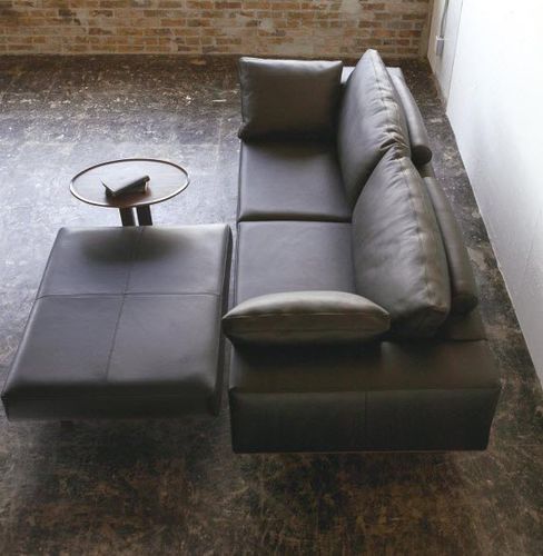 Ottomana contemporanea - WING LUX - CondeHouse - in tessuto / in pelle / quadrata