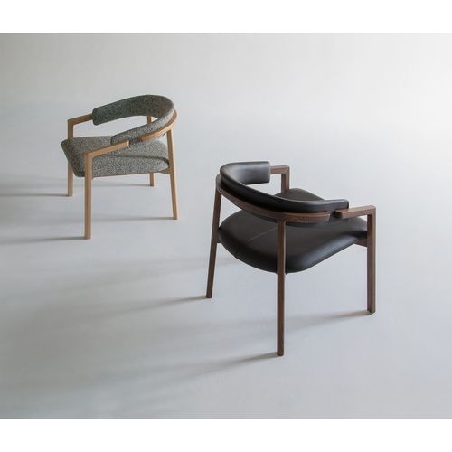 Poltrona contemporanea - AIMA - CondeHouse - in tessuto / in pelle / in rovere