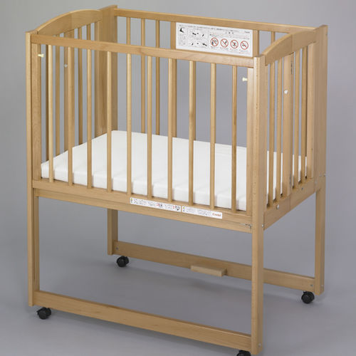 Letto per neonato singolo - COMBI  SB21 - CombiWith Corp - contemporaneo / pieghevole / in legno