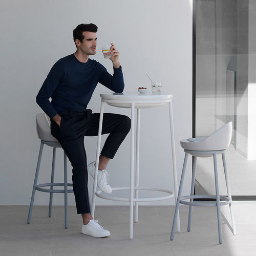 Tavolo alto contemporaneo - Lace - MOWEE - in polietilene / con supporto in acciaio inossidabile laccato / rotondo