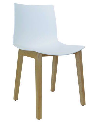 Sedia in legno - KANVAS - BATGER - contemporanea / da interno / impilabile