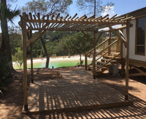 Pergola autoportante - Beach Concept - in eucalipto / con copertura in legno / modulabile