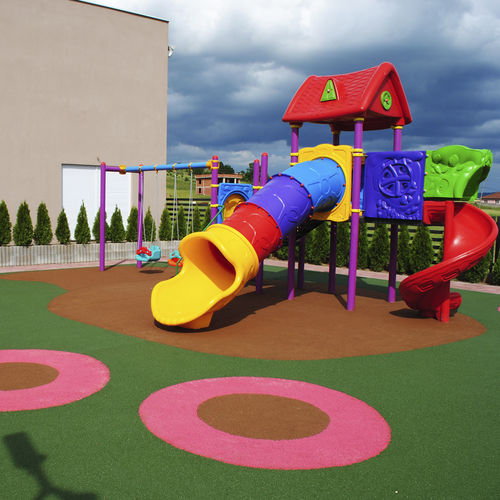 Pavimento in pacciamatura in gomma riciclato - KDF TPV GRANULES - KDF - Sports Flooring Production
