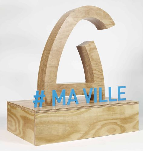 Scultura in legno dipinto - Onlywood - in legno con vernice di protezione / da esterno / su misura