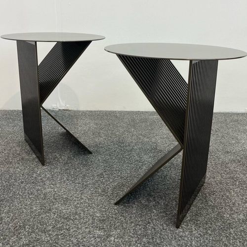 Tavolo d'appoggio design originale - K  - Jason Mizrahi Designs - in acciaio / con supporto in acciaio / rotondo