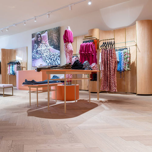 Parquet multistrato - MONTREAL  - Décoplus Parquets - quercia europea / a spina di pesce / verniciato