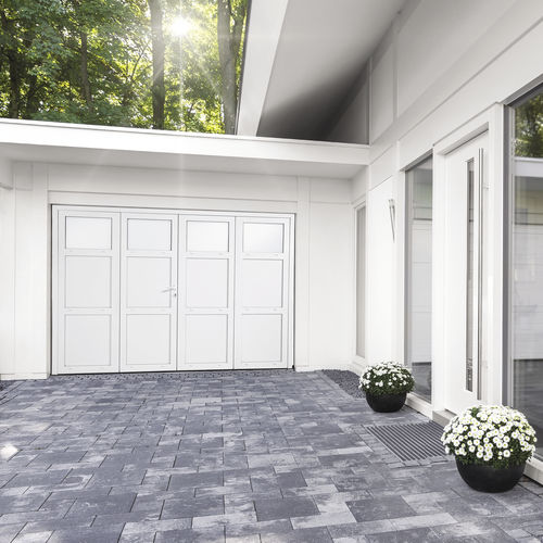 Porta battente per garage - SYMBIOZ'A - Volets Thiebaut - in alluminio / in PVC / manuale