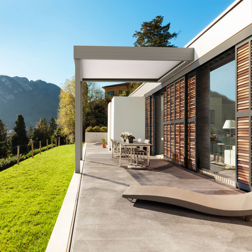 Pergola autoportante - PIN&Egrave;DE - Volets Thiebaut - addossata / in alluminio termolaccato / a lamelle orientabili