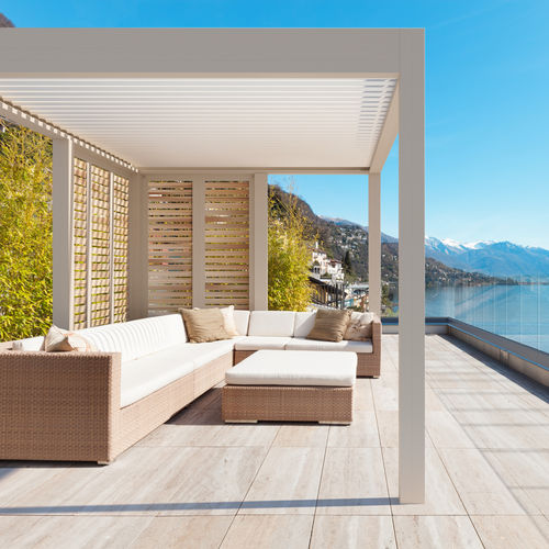 Pergola autoportante - CANOP&Eacute;E - Volets Thiebaut - addossata / in legno / in alluminio termolaccato