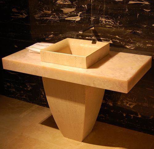 Lavabo autoportante - ROMAN TRAVERTIN SINK "QUADRO" AND PINK ONYX - GIOVANNOZZI MARMI S.R.L. - in marmo / in pietra naturale / rettangolare