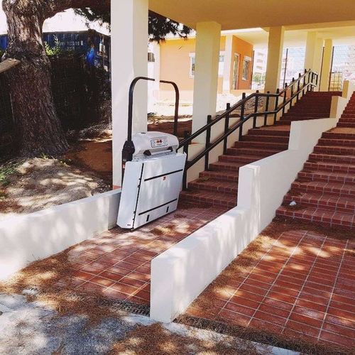 Piattaforma elevatrice PMR - Liftech - per edificio / per uso domestico / per edifici pubblici