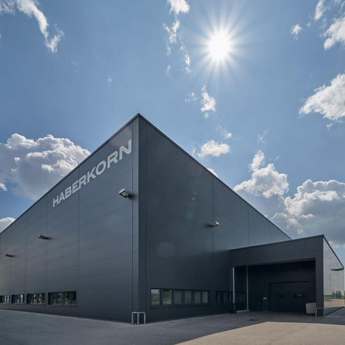 Rivestimento di facciata in pannelli - PFLAUM MODULE4 - ArcelorMittal Building Solutions - in acciaio / liscio / in lamiera grecata