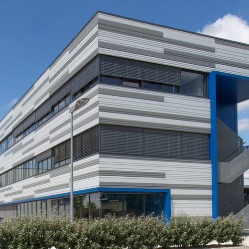 Rivestimento di facciata a doghe - ETNIC® - ArcelorMittal Building Solutions - a cassetta / in alluminio / in acciaio