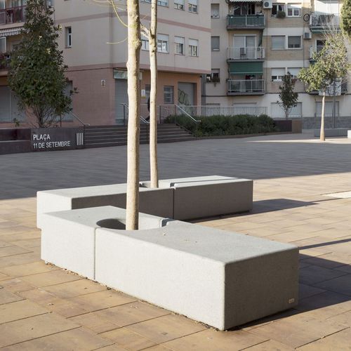 Panca per spazi pubblici contemporanea - ROSAL STONES - in pietra / con fioriera integrata
