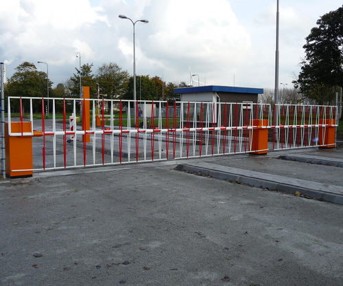 Barriera di controllo accessi - BL 46  - AUTOMATIC SYSTEMS - gestione del traffico / a sollevamento / in alluminio