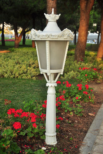 Lampioncino da giardino - ORION  - Light34 Lighting - classico / in ghisa di alluminio / LED