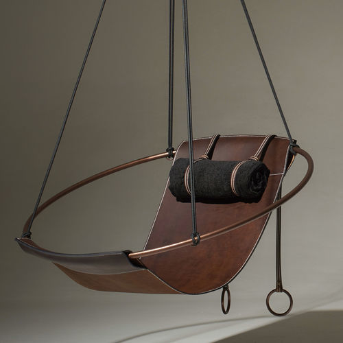 Sedia sospesa contemporanea - THICK LEATHER - Studio Stirling - da interno / in pelle / in corda