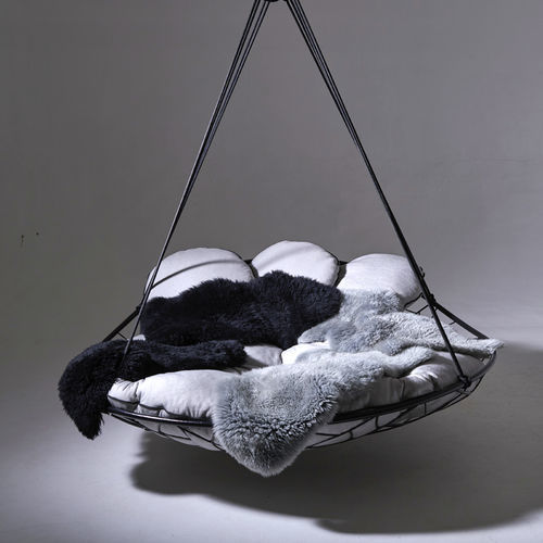 Poltrona sospesa - BIG BASKET - Studio Stirling - contemporanea / in tessuto / in acciaio