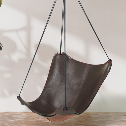 Poltrona sospesa - SLING BUTTERFLY - Studio Stirling - contemporanea / in pelle / in acciaio