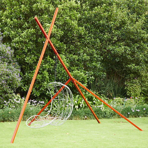Poltrona sospesa - SCULPTURAL - Studio Stirling - contemporanea / in acciaio / in acciaio