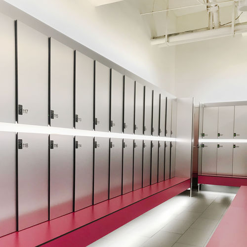 Contenitore a scomparti in laminato ad alta pressione - DEBO-LOCKER-05 - DEBO - contract / per edifici pubblici / per scuola