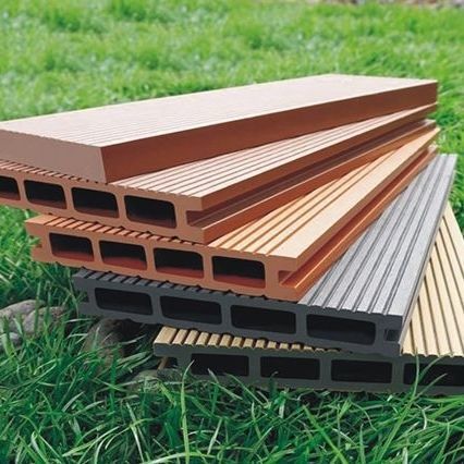 Listone per esterno in legno composito - GUOLONG TECHNOLOGY CO.,LTD - aspetto legno / con scanalature / antiscivolo