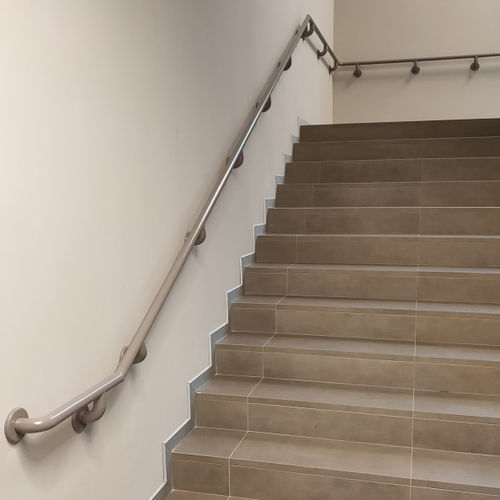 Corrimano in composito - H.40 - STYLA s.r.l. - in profilato di alluminio / con trattamento antimicrobico