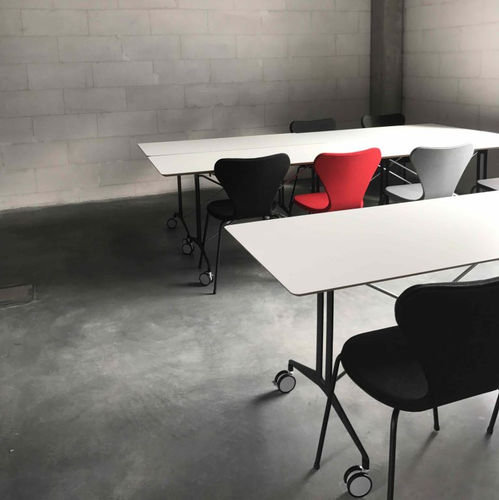 Tavolo da riunione contemporaneo - QUICK - JULCAR - in legno / in melaminico / con supporto in metallo