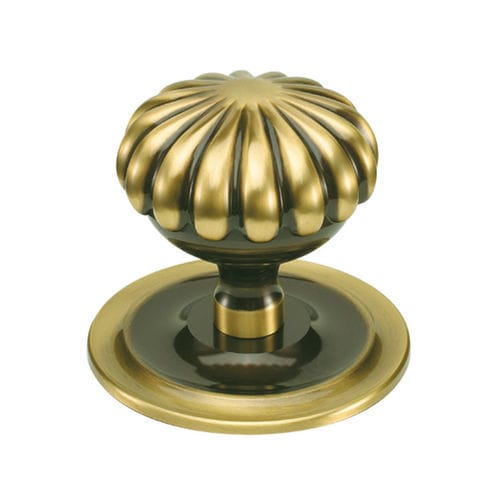 Pomello per porta contemporaneo - 137/3V - cadap - in ottone