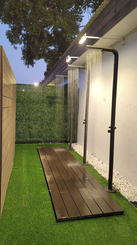 Doccia da esterno multifunzione - ALVARAE Design Studio - per piscina / in fibra di carbonio / per uso residenziale