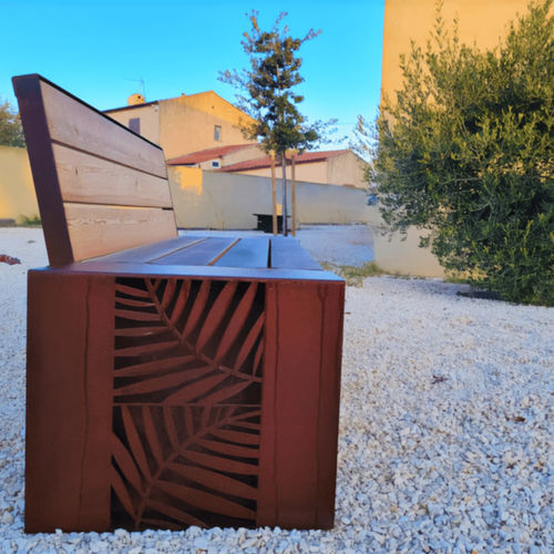 Panca per spazi pubblici contemporanea - Printemps - URBAN TENDANCES - in legno esotico / in corten / con schienale