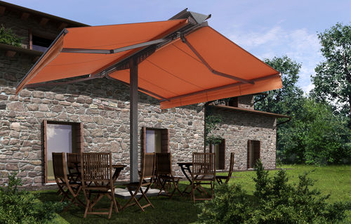 Tenda da sole autoportante - LARUS - Giardini Veneti Srl - con semi cassonetto / a motore / contract
