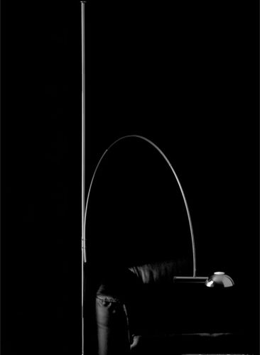 Lampada da terra - UNA - VS Manufaktur e.K. - in metallo / contemporanea / con cavo