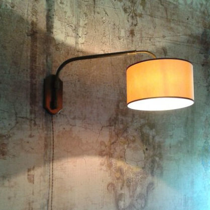 Applique contemporanea - AIDA - COSMOTRE SRL - da interno / in ottone / in tessuto